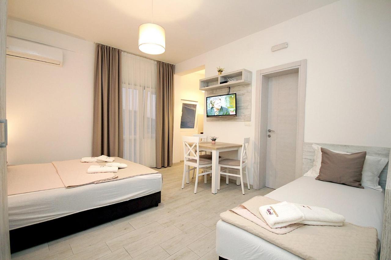 Apartments Saric Bar Extérieur photo