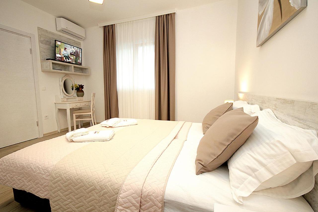 Apartments Saric Bar Extérieur photo