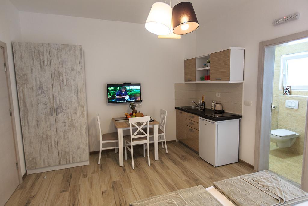 Apartments Saric Bar Extérieur photo
