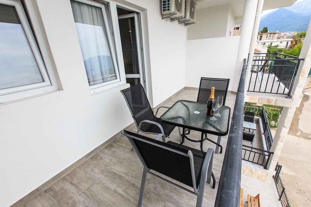 Apartments Saric Bar Extérieur photo