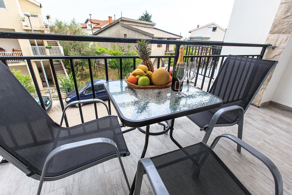Apartments Saric Bar Extérieur photo
