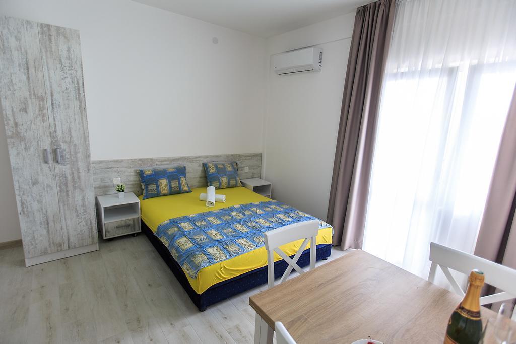 Apartments Saric Bar Extérieur photo