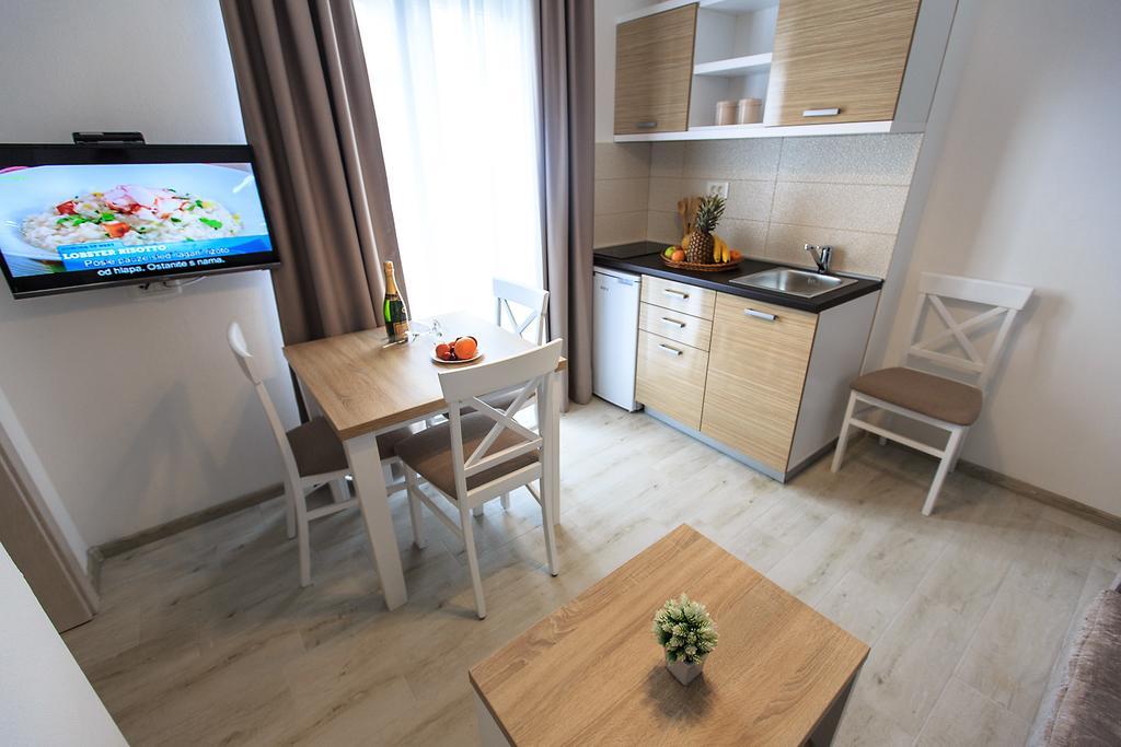 Apartments Saric Bar Extérieur photo