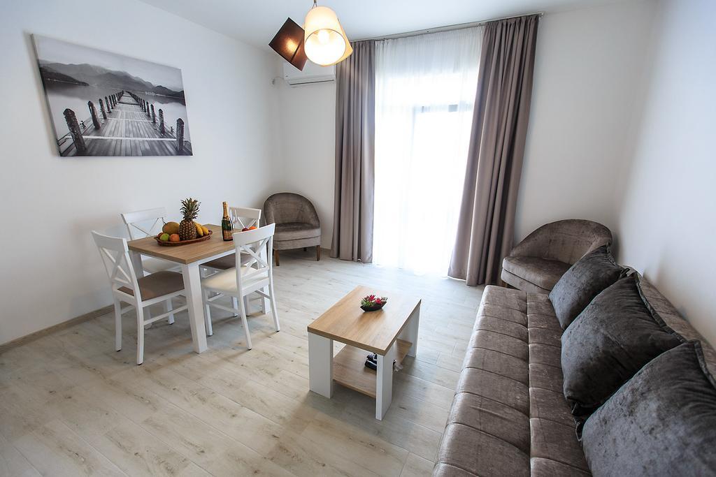 Apartments Saric Bar Extérieur photo