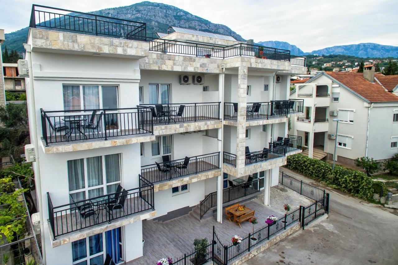 Apartments Saric Bar Extérieur photo